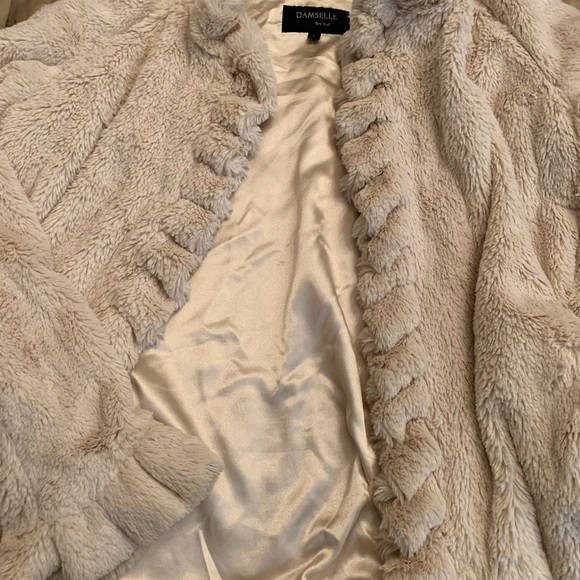 Damselle New York Large short Coat - Picture 6 of 6